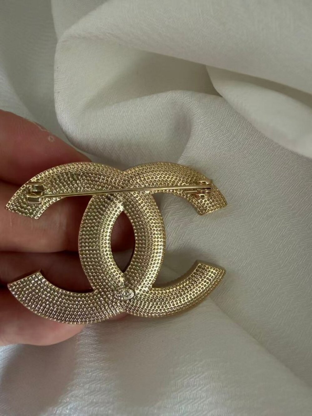 Chanel brooch - Picture 8 of 8